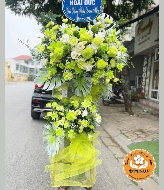 Kệ Hoa Chúc Mừng "Mầm Xanh Thịnh Vượng"