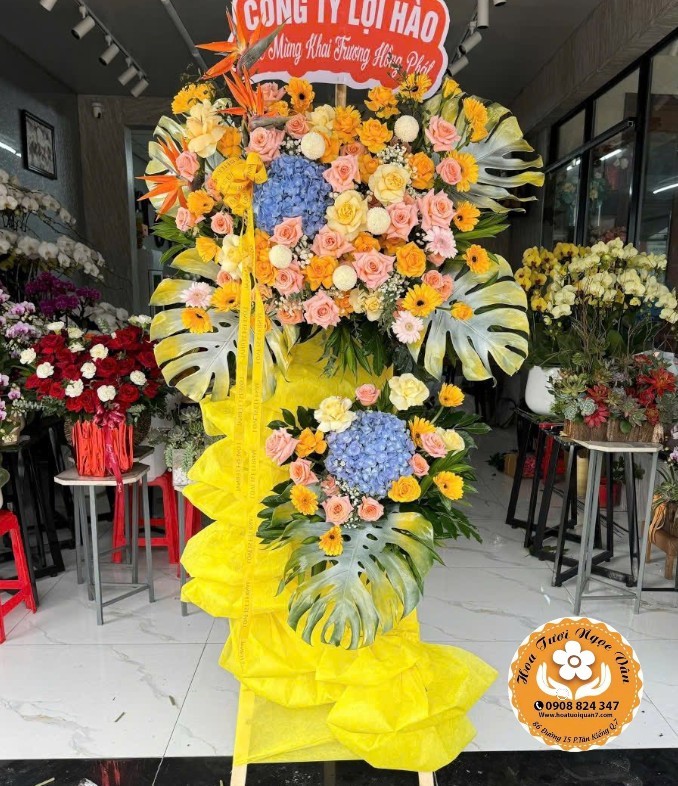 Kệ Hoa Chúc Mừng "Nắng Vàng Biển Xanh"