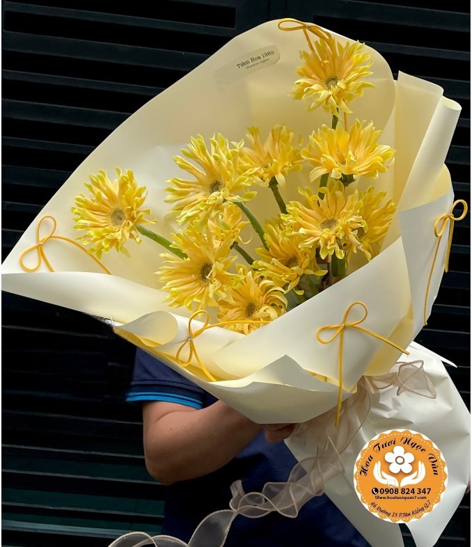 Bó Hoa Nắng Vàng