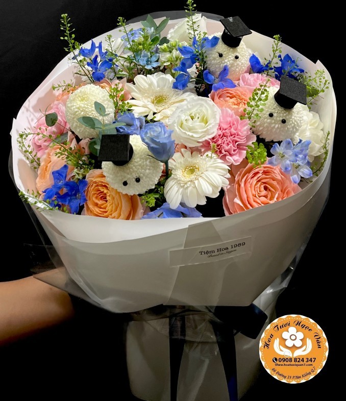 Bó hoa Ngày Vinh Quang