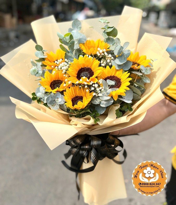 Bó hoa "Nắng Vàng Kiêu Hãnh"