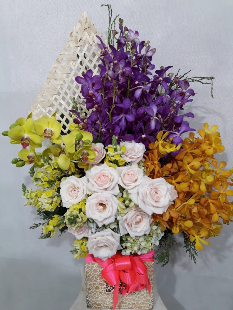 Giỏ hoa Đoan Trang