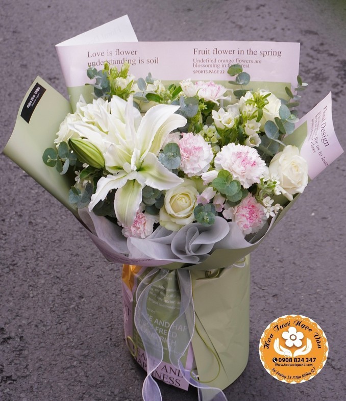 Bó Hoa "Nét Thơ Tinh Khôi"