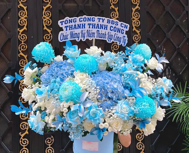 Giỏ hoa Ngọc Lan