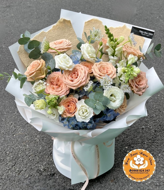 Bó Hoa Kỉ Niệm "Tình Yêu Vĩnh Cửu"