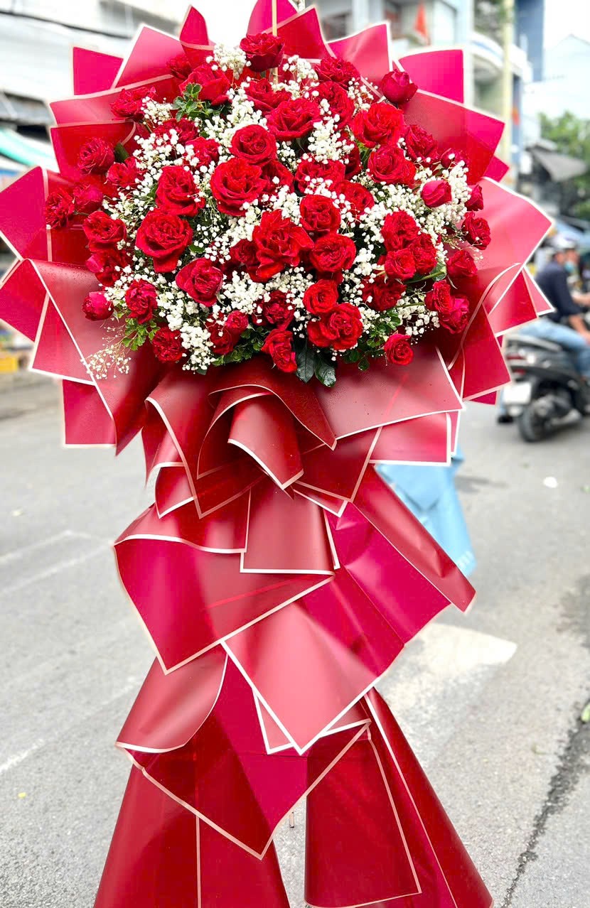 Kệ hoa Vạn Sự Như Ý