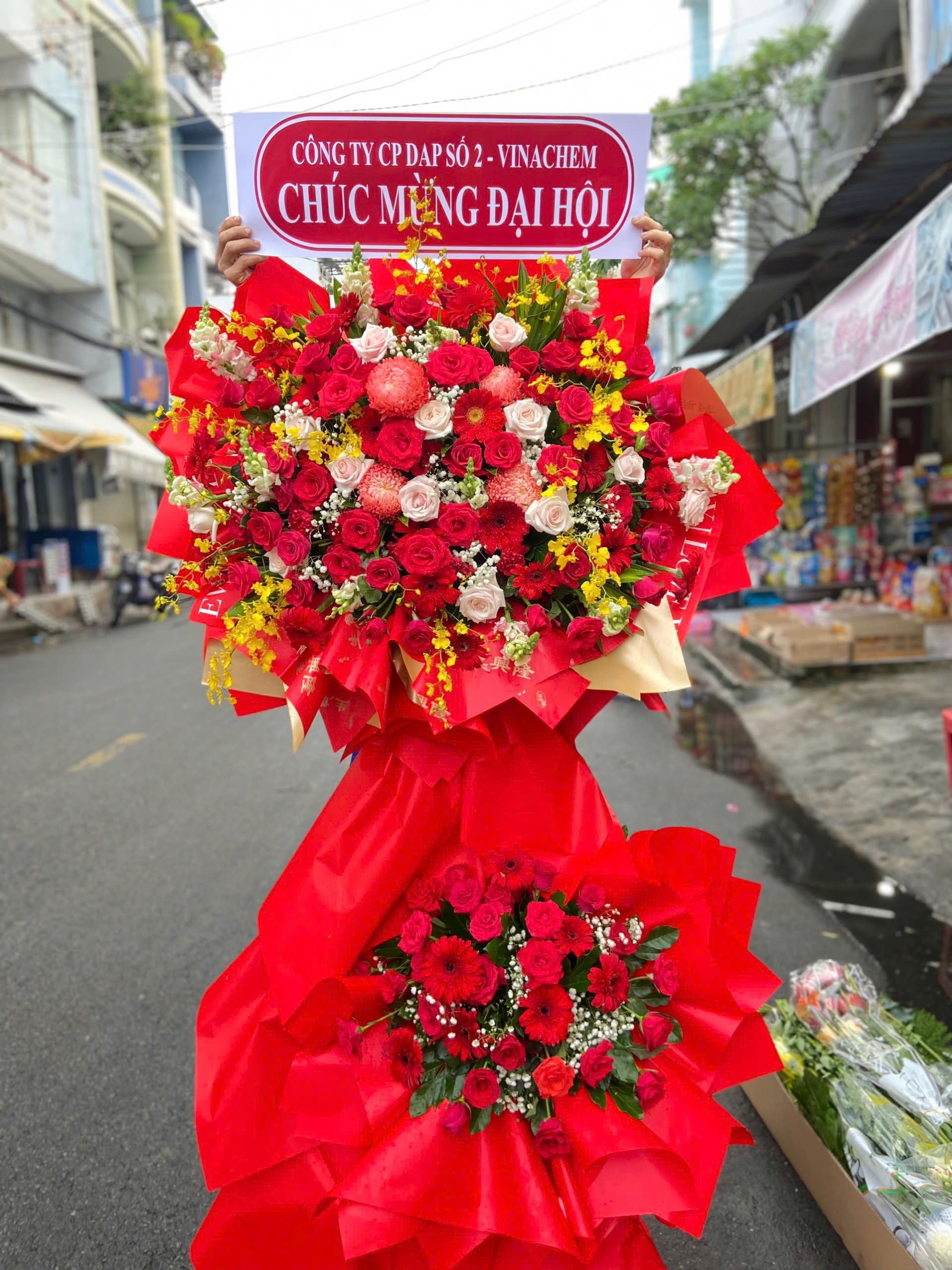 Kệ hoa Hưng Thịnh