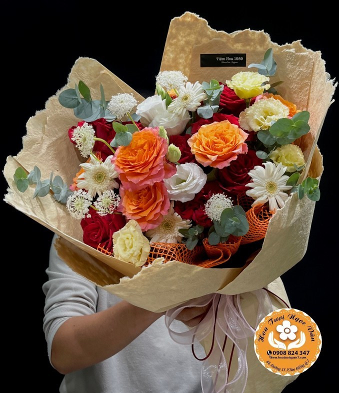 Bó Hoa "Rưc Rỡ Hoàng Hôn"