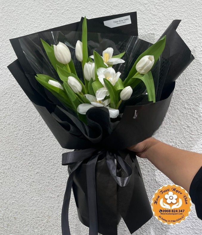 Bó Hoa Tulip Trắng 'Tình Yêu Thuần Khiết'
