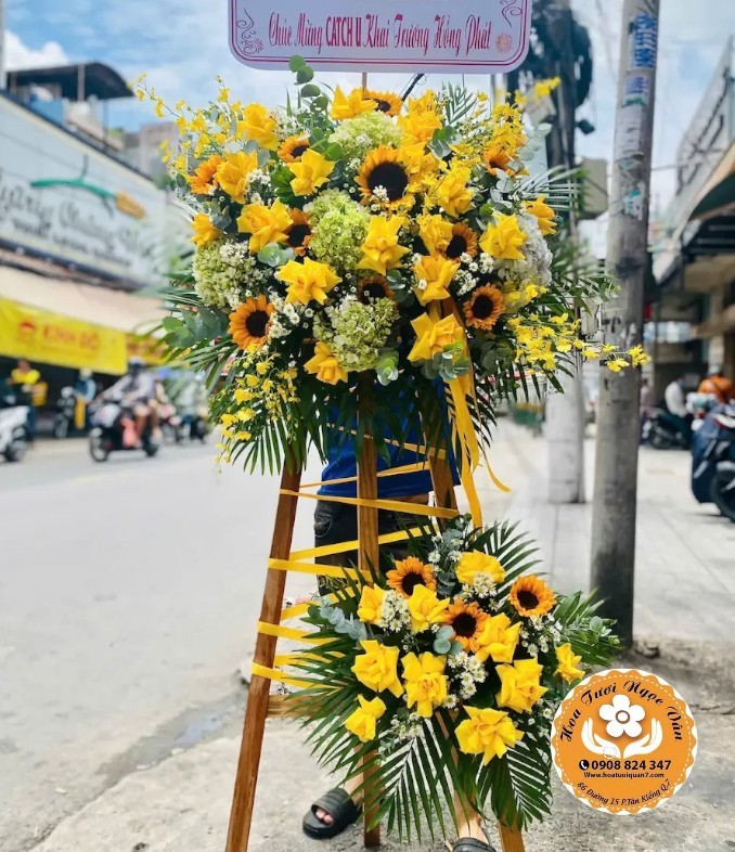 Kệ Hoa Khai Trương Tác Phẩm Nghệ Thuật