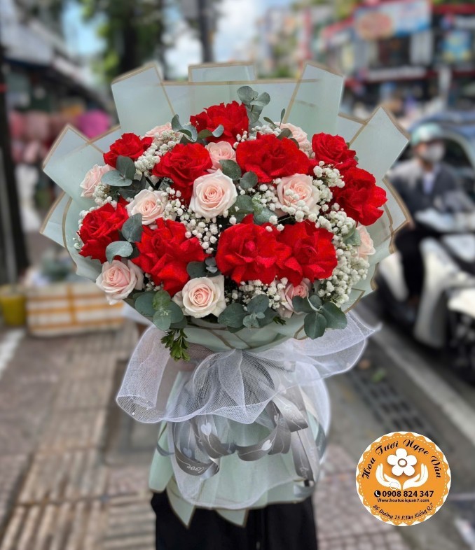 Bó hoa Giao Thoa - Nồng Nàn Và Dịu Êm