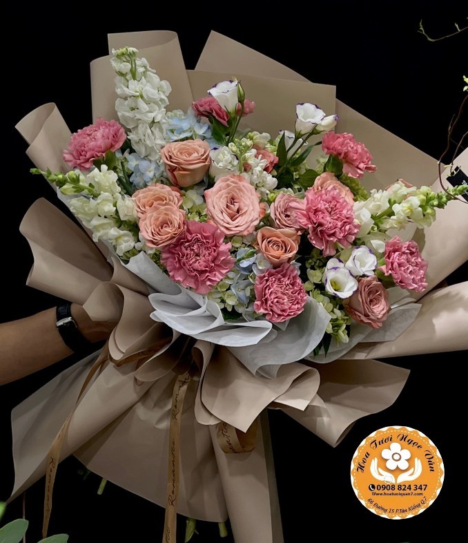 Bó Hoa "Giai Điệu Êm Ái"