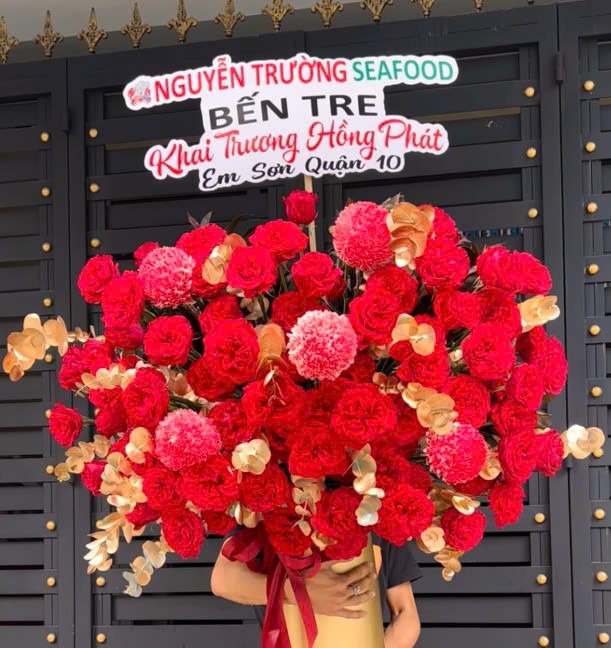Giỏ hoa Chân Thành