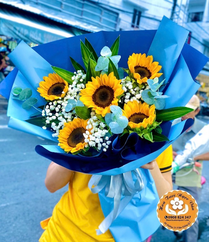 Bó hoa "Bầu Trời Hy Vọng"