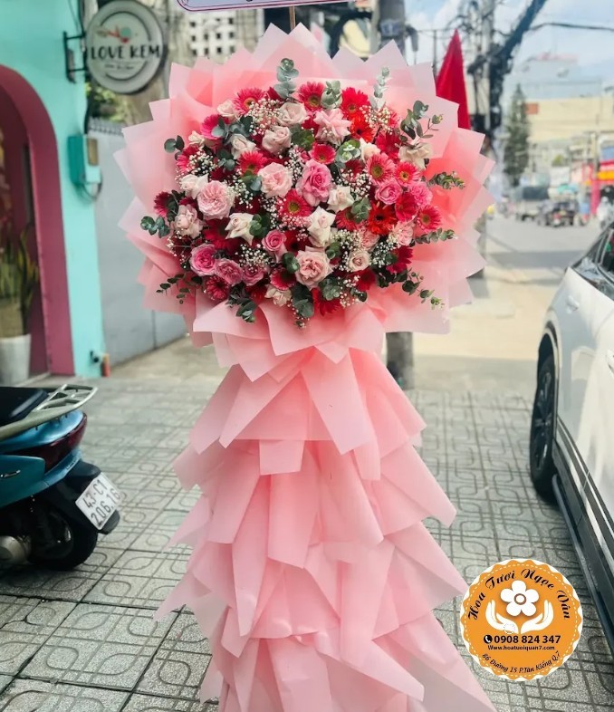 Kệ Hoa Khai Trương Hồng Nhan Phát Lộc